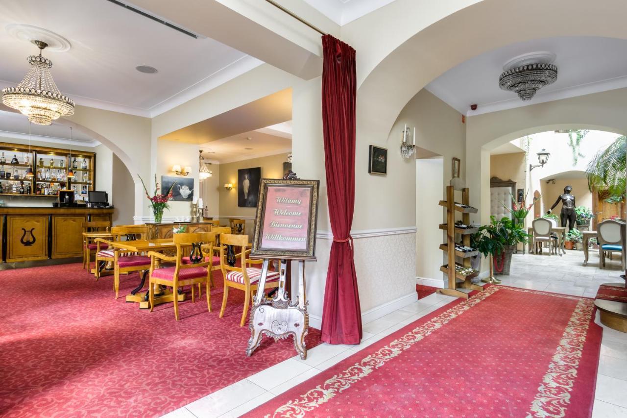 Apartment Plac Kolegiacki Poznan